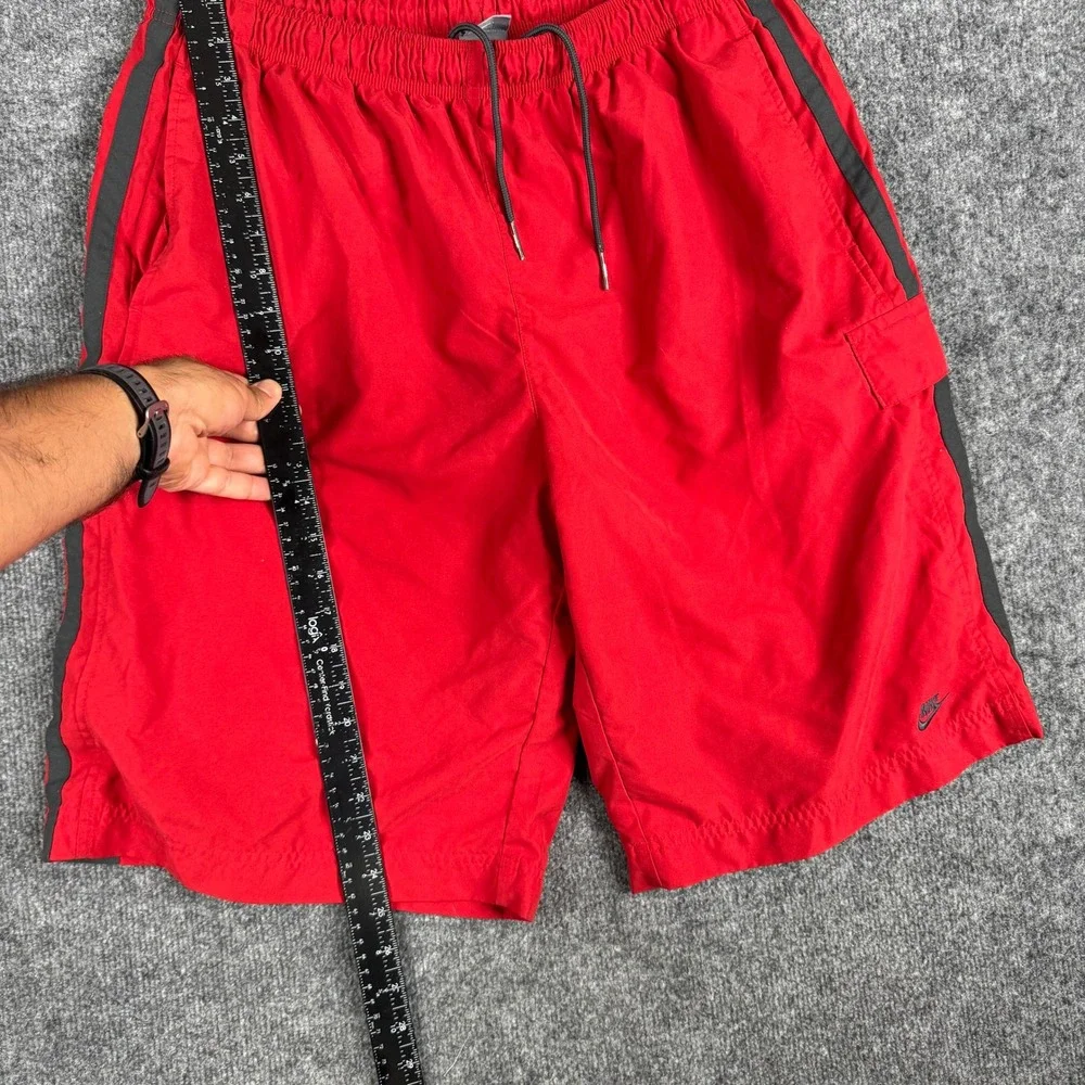 Nike Athletic Shorts Mens Size XL Red Grey Stripe Cargo Mesh Lined Drawstring